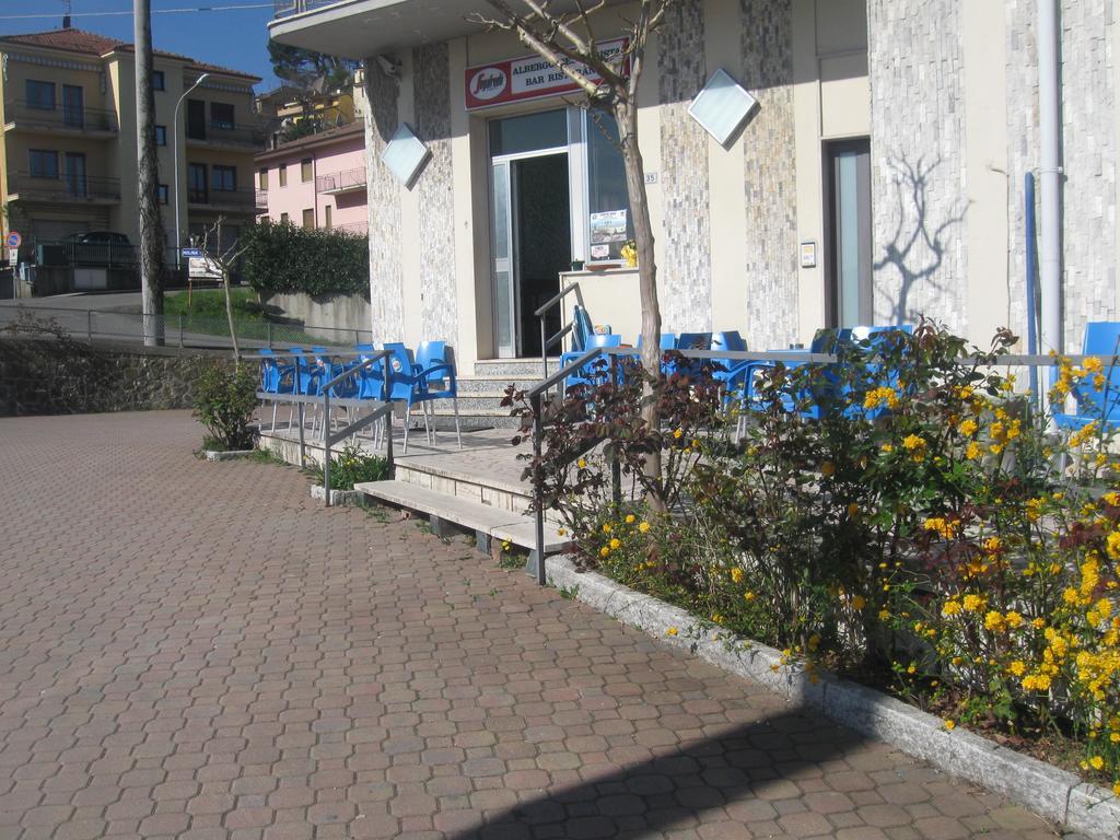 Albergo Del Turista Vernasca Exterior photo